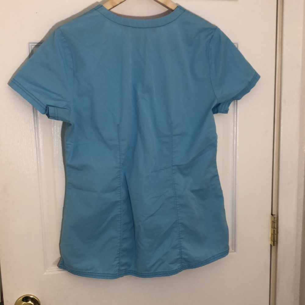 Scrub tops lots of two Medium used Cherokee and beyond scrubs - Picture 7 of 7